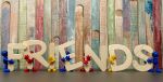 Bild mit Aufschrift Friends